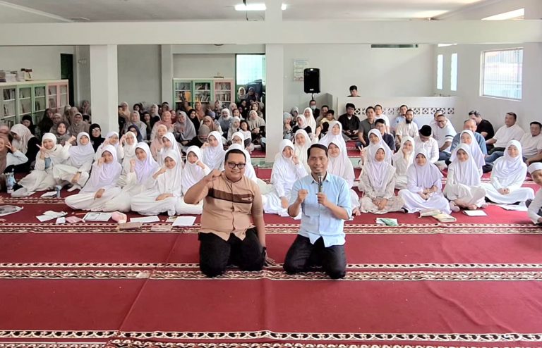 Seminar Motivasi Siswa SD Islam Sabilina Bersama Namin AB Ibnu Solihin