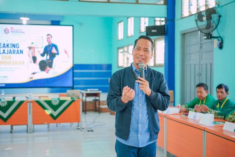 SMK Mutual Kota Magelang Gelar Training “Creative Teacher” Bersama Namin AB Ibnu Solihin